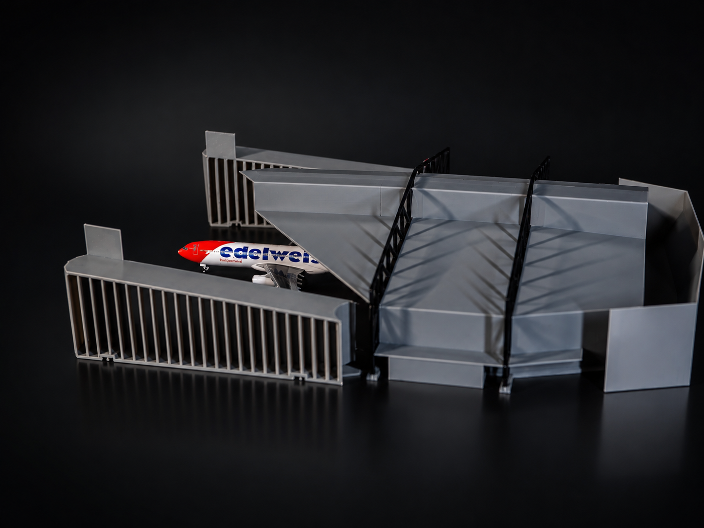 Sound Protection Hangar 1:500 — Detail